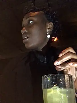 Lola kims online show from 01/15/25, 04:32