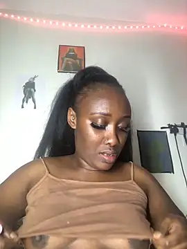 Lola kims online show from 10/10/25, 02:43