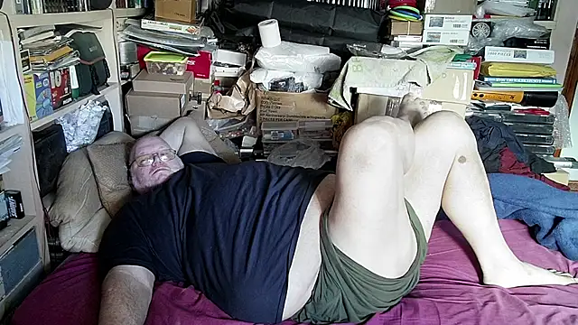 hadeszeuss2 online show from 01/30/25, 02:36