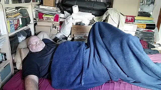 hadeszeuss2 online show from 02/03/25, 03:17