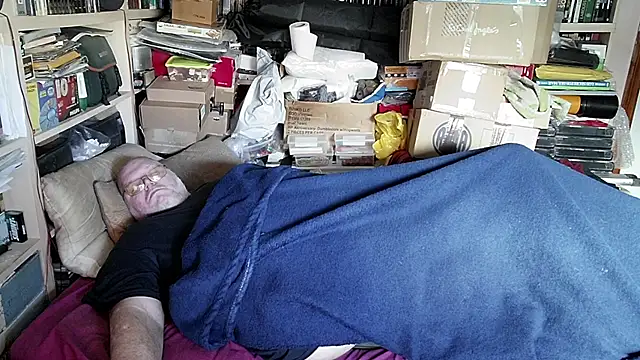 hadeszeuss2 online show from 02/05/25, 02:59