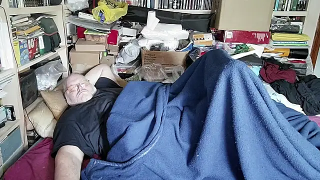 hadeszeuss2 online show from 02/24/25, 02:37