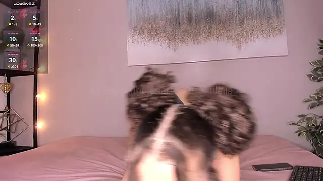 Snapshot of _LittleLia chatting on 02/13/25, 03:56 LittleLia online show from 02/13/25, 03:56