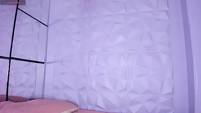 Snapshot of _LittleLia chatting on 02/18/26, 06:48 LittleLia online show from 02/18/26, 06:48