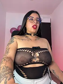 Devilsweet17 online show from 11/11/25, 08:31