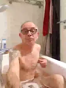 heitzer1072 online show from 02/07/25, 04:14