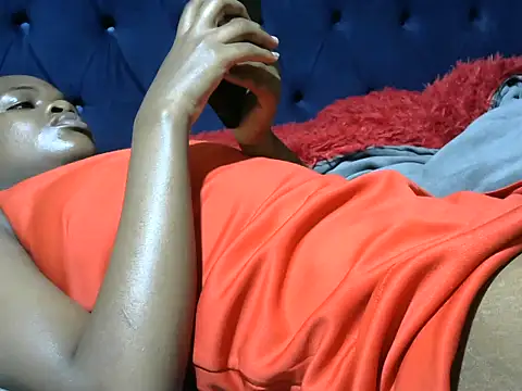 Creamy dolly online show from 03/05/26, 09:33