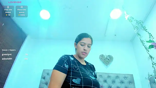 Hannah Miller   online show from 09/19/25, 05:13