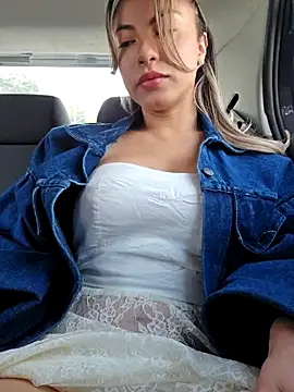 Karen San Miguel online show from 02/02/25, 07:14