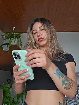 Karen San Miguel online show from 02/19/25, 07:38