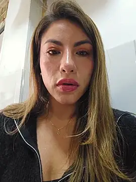 Karen San Miguel online show from 04/05/26, 05:10