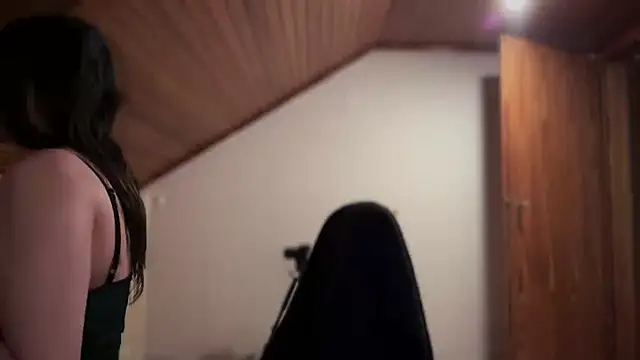 JeSuisUnTapin online show from 02/04/25, 11:16