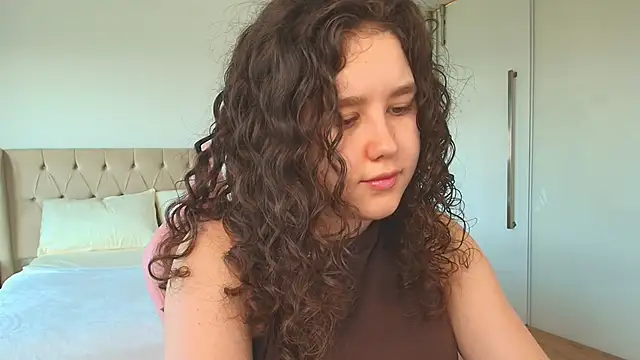 Ariella Sol online show from 02/15/26, 07:21