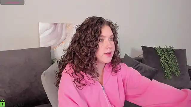Snapshot of Ariella_Sol chatting on 04/29/26, 01:10 Ariella Sol online show from 04/29/26, 01:10