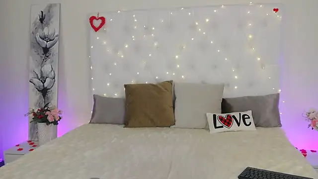 --Daniella- online show from 11/15/25, 09:50