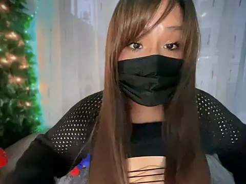 Snapshot of LunaXoxo chatting on 01/04/25, 11:17 LunaXoxo online show from 01/04/25, 11:17