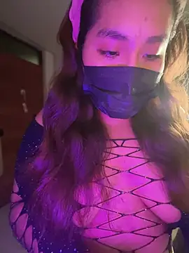 Snapshot of LunaXoxo chatting on 02/23/25, 01:13 LunaXoxo online show from 02/23/25, 01:13