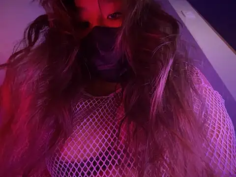 Snapshot of LunaXoxo chatting on 03/18/25, 02:15 LunaXoxo online show from 03/18/25, 02:15