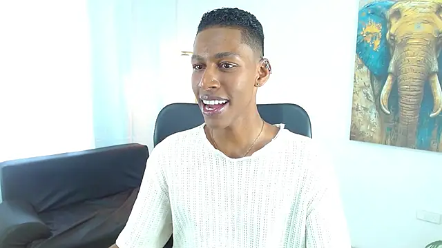 maiki18  online show from 02/07/26, 08:34