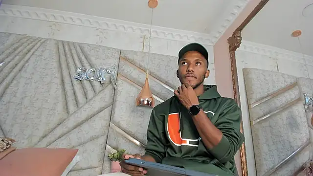 JamesParck online show from 02/19/25, 06:21