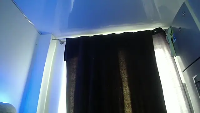 Dena k  online show from 11/11/25, 08:53