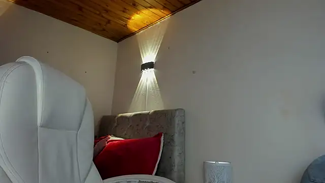 brandy sweet  online show from 03/19/25, 12:23