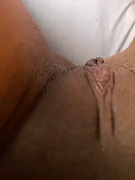 lili fire69 online show from 02/26/25, 12:25