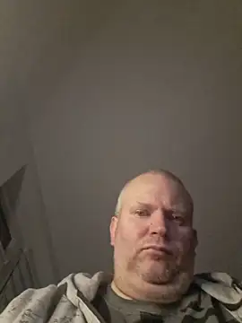 ShyBoy1982 online show from 12/20/25, 01:12