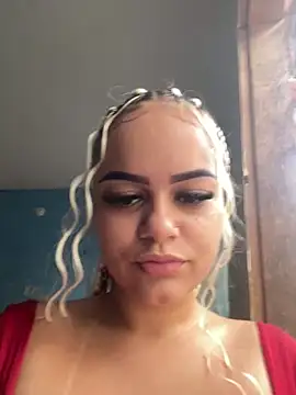 Lolacavalona online show from 12/30/24, 02:08