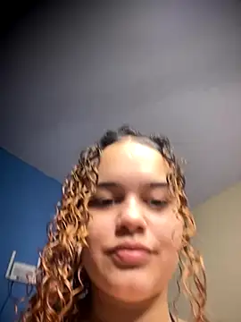 Lolacavalona online show from 09/29/25, 04:56