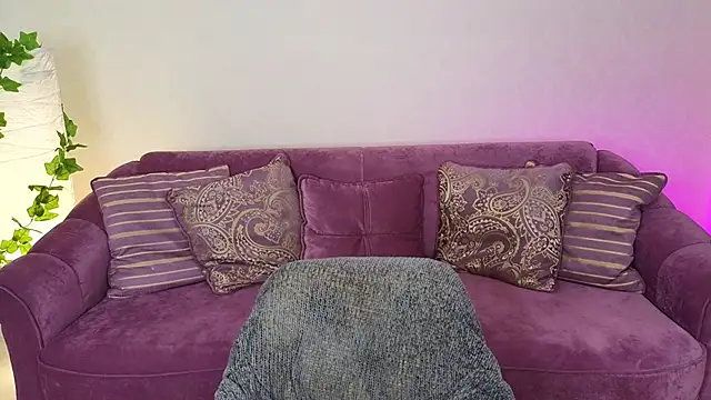 miki miki cutie  online show from 01/13/25, 05:02