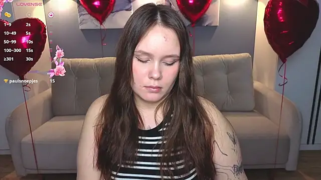 miki miki cutie  online show from 02/14/25, 11:09