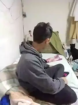 Snapshot of jperezofficial1 chatting on 12/07/24, 05:04 jperezofficial1 online show from 12/07/24, 05:04