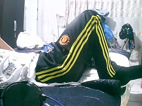 Snapshot of jperezofficial1 chatting on 09/16/25, 07:42 jperezofficial1 online show from 09/16/25, 07:42