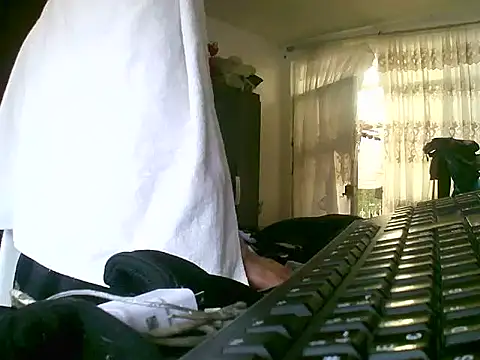 Snapshot of jperezofficial1 chatting on 09/17/25, 02:02 jperezofficial1 online show from 09/17/25, 02:02