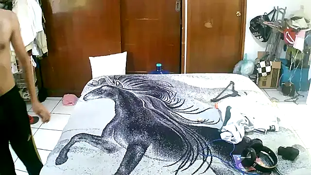 Snapshot of jperezofficial1 chatting on 10/09/25, 07:34 jperezofficial1 online show from 10/09/25, 07:34