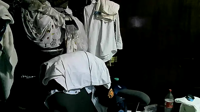 Snapshot of jperezofficial1 chatting on 10/15/25, 08:14 jperezofficial1 online show from 10/15/25, 08:14