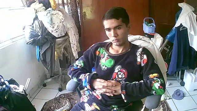 Snapshot of jperezofficial1 chatting on 10/17/25, 03:14 jperezofficial1 online show from 10/17/25, 03:14