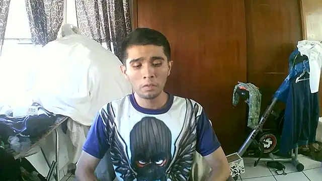 Snapshot of jperezofficial1 chatting on 10/19/25, 10:10 jperezofficial1 online show from 10/19/25, 10:10