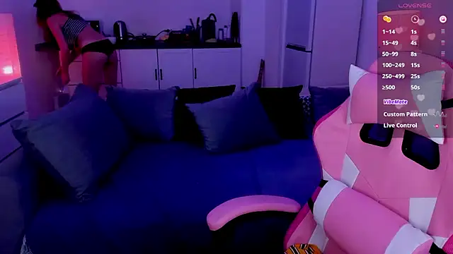 tenderdreams online show from 11/25/25, 06:41