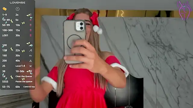 Victtoria Parker online show from 12/17/25, 01:39