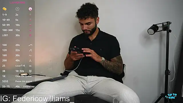 Derek w online show from 01/18/25, 11:00