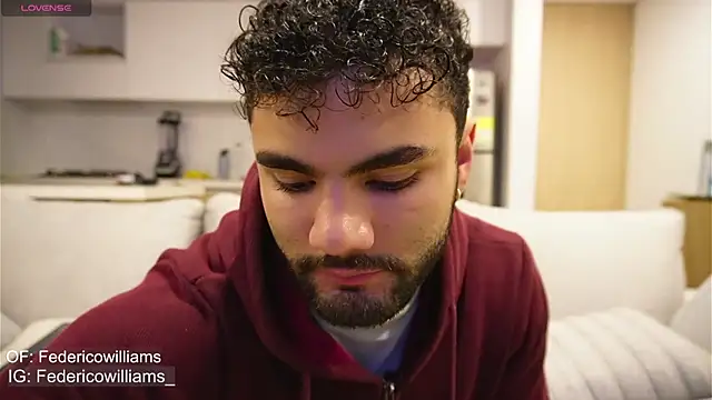 Derek w online show from 02/06/25, 06:08