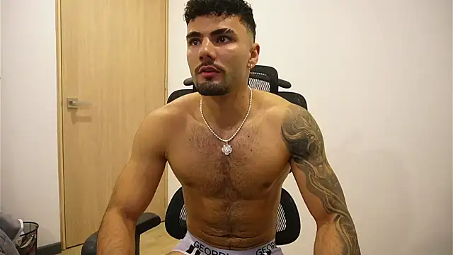 Derek w online show from 03/08/25, 05:17