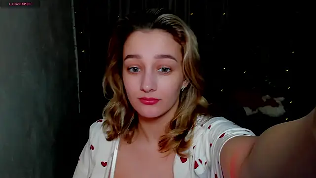 Snapshot of Sinty_Noria chatting on 02/11/25, 04:33 Sinty Noria online show from 02/11/25, 04:33