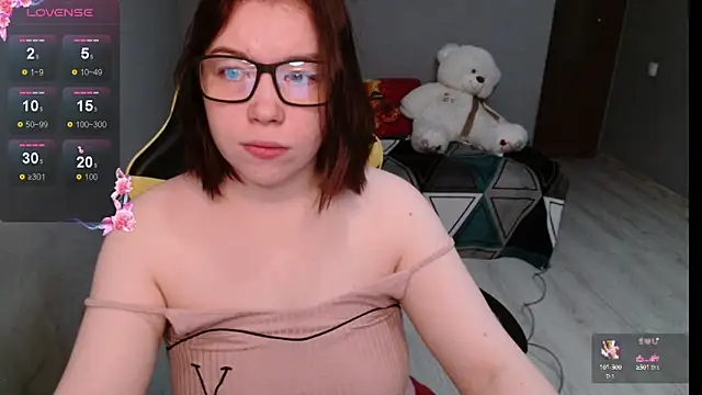 Emily Amorre online show from 09/23/25, 01:08