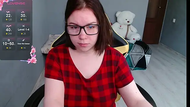 Emily Amorre online show from 09/25/25, 01:09