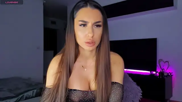 K chic online show from 03/21/25, 09:01