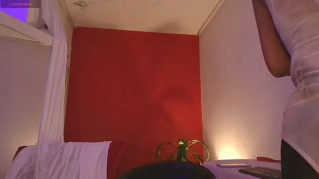 Roy Luna online show from 10/03/25, 01:08