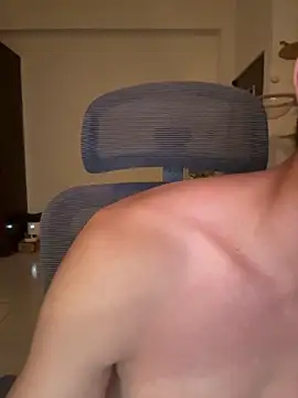 Ner0924 N online show from 11/18/25, 02:43